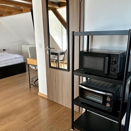 1 Zimmer Wohnung Dg Mit Klimaanlage Und Kleinen Balkon Oedheim Eksteriør billede