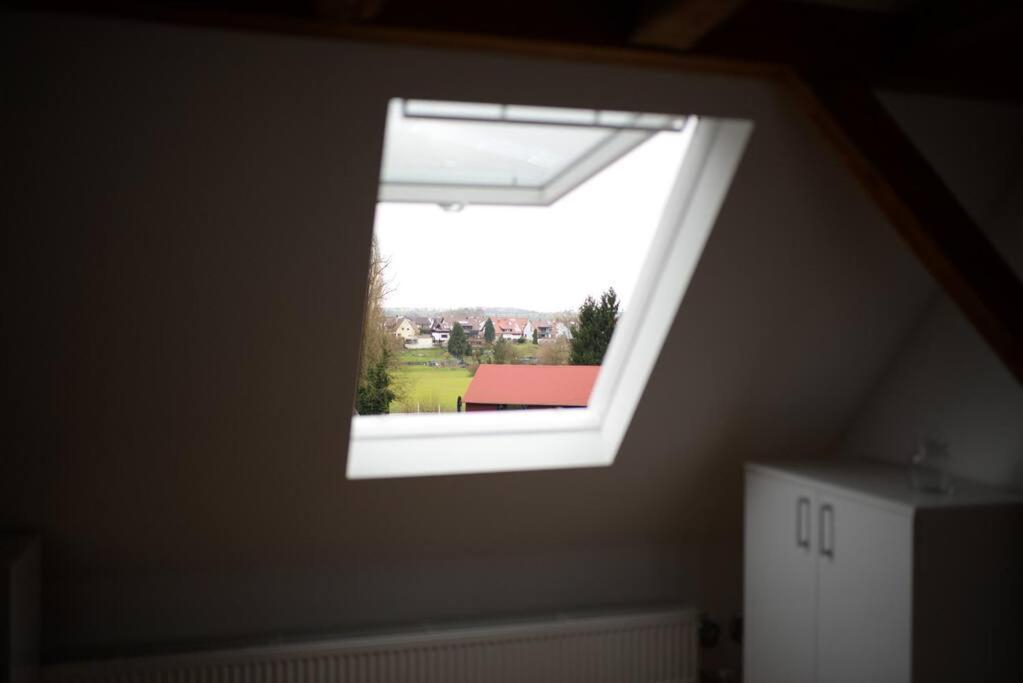 1 Zimmer Wohnung Dg Mit Klimaanlage Und Kleinen Balkon Oedheim Eksteriør billede
